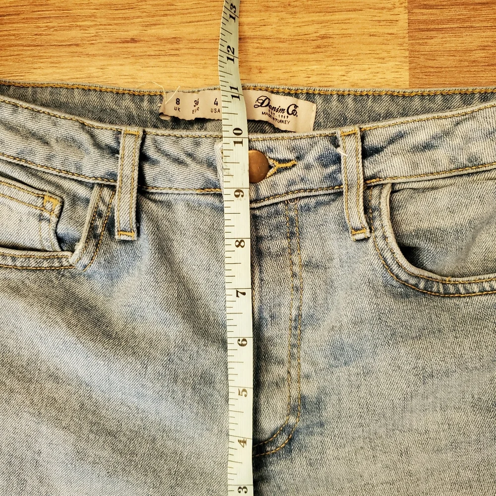 Denim&Co Cropped Jeans Size 4 Button Fly